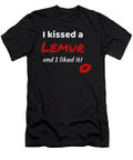 I Kissed a Lemur and I Liked It Animal Pet Owner Present Gift Idea for Lovers of Lemurs Dogboo T-Shirt
